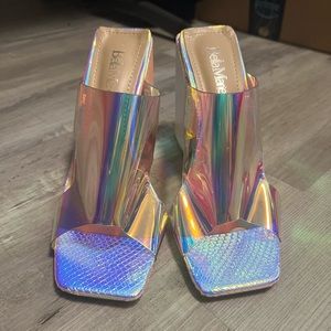 Bella Marie Iridescent Brand New Size 6 Dolls Kill Vegan Python Leather